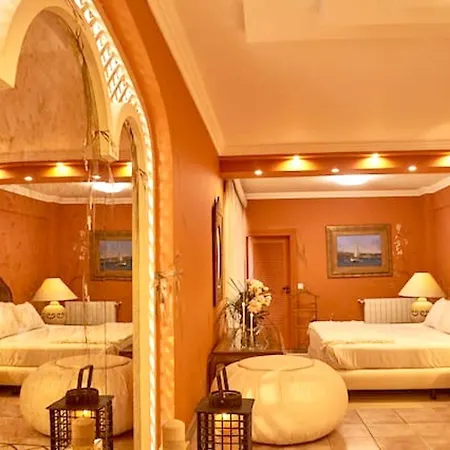 House With 4 Bedrooms In With Wonderful Sea View Private Pool Furnished Terrace 500 M From The Beach エリセイラ